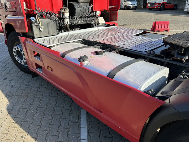 Влекач DAF CF 410 FT Space Cab / 678 dkm / Smart Tacho V2 / APK TUV 11-25: снимка 17