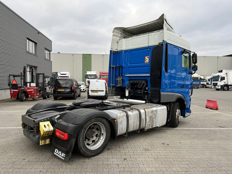 DAF XF 440 FT SC / Mega - Low Deck / 837 dkm / 2 Tanks / Stand Klima / Tacho V2 - Влекач: снимка 2 DAF XF 440 FT SC / Mega - Low Deck / 837 dkm / 2 Tanks / Stand Klima / Tacho V2 - Влекач: снимка 2