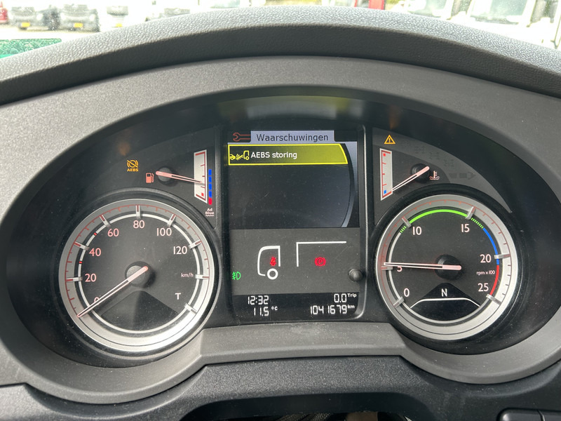 DAF XF 440 FT SC / Mega - Low Deck / Smart Tacho V2 / 2 Tanks / Stand Klima - Влекач: снимка 4 DAF XF 440 FT SC / Mega - Low Deck / Smart Tacho V2 / 2 Tanks / Stand Klima - Влекач: снимка 4