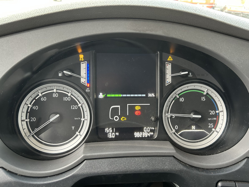 DAF XF 440 FT SC / Smart Tacho V2 / 2 Tanks / Stand Klima - Влекач: снимка 4 DAF XF 440 FT SC / Smart Tacho V2 / 2 Tanks / Stand Klima - Влекач: снимка 4