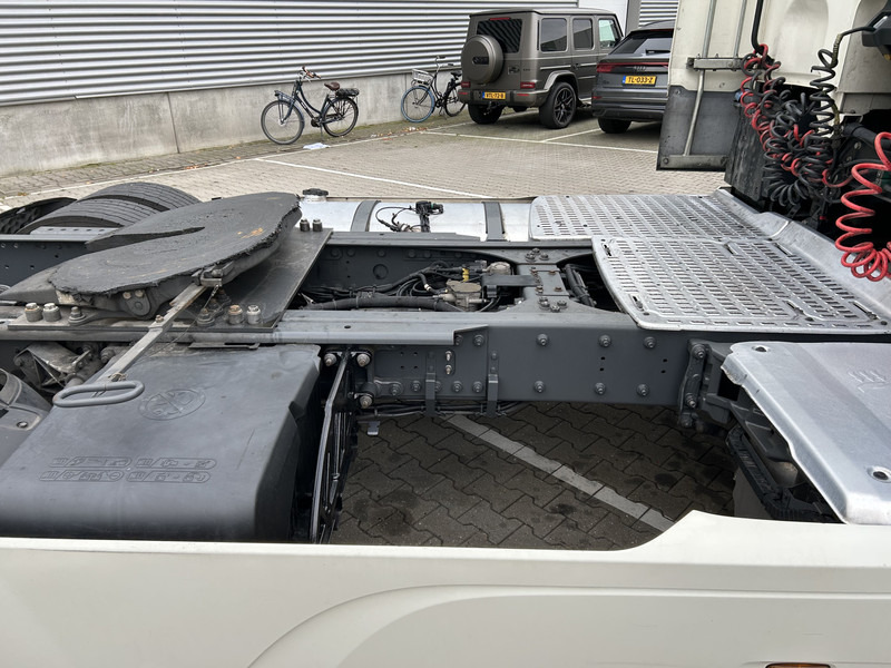 Лизинг на DAF XF 450 FT Space Cab / 688 dkm / MX Brake / APK TUV 05-26 DAF XF 450 FT Space Cab / 688 dkm / MX Brake / APK TUV 05-26: снимка 16