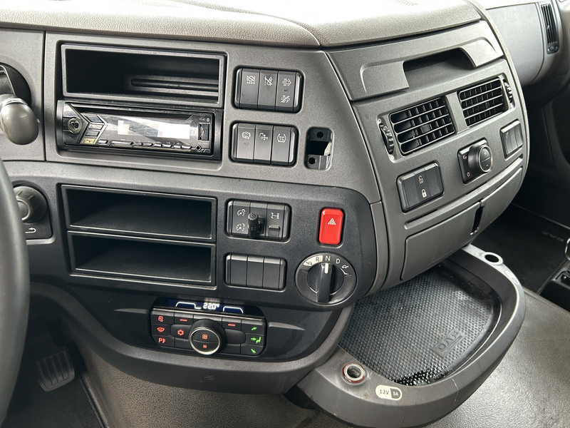 Лизинг на DAF XF 450 FT Space Cab / 688 dkm / MX Brake / APK TUV 05-26 DAF XF 450 FT Space Cab / 688 dkm / MX Brake / APK TUV 05-26: снимка 6