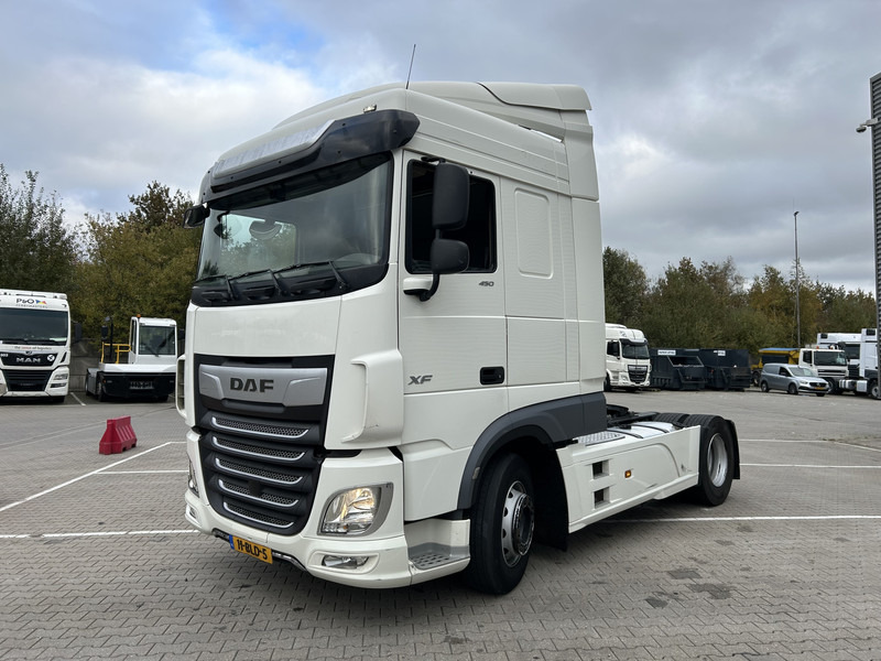 Лизинг на DAF XF 450 FT Space Cab / 688 dkm / MX Brake / APK TUV 05-26 DAF XF 450 FT Space Cab / 688 dkm / MX Brake / APK TUV 05-26: снимка 18