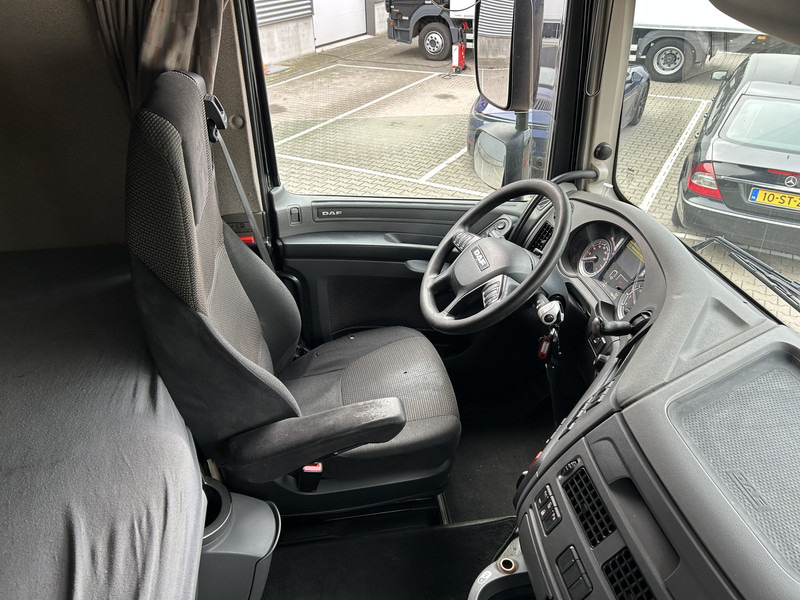 DAF XF 460 FT SSC / Retarder / 798 dkm / 2 Tanks / Stand Airco / Alcoa Wheels - Влекач: снимка 3 DAF XF 460 FT SSC / Retarder / 798 dkm / 2 Tanks / Stand Airco / Alcoa Wheels - Влекач: снимка 3