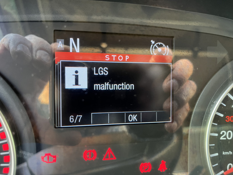 MAN TGX 18.460 XXL / Motor Defect -> Not Running / Retarder / 526 dkm / 2 Tanks - Влекач: снимка 5 MAN TGX 18.460 XXL / Motor Defect -> Not Running / Retarder / 526 dkm / 2 Tanks - Влекач: снимка 5