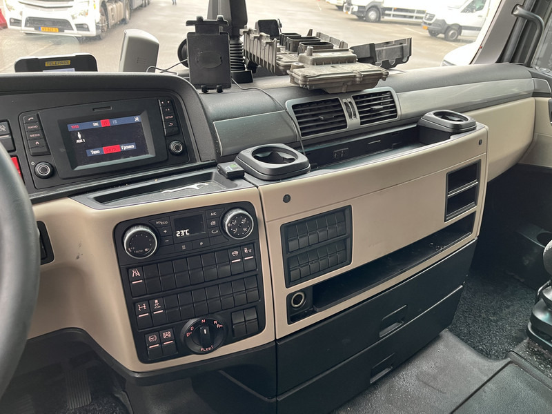 MAN TGX 18.460 XXL / Motor Defect -> Not Running / Retarder / 645 dkm / 2 Tanks - Влекач: снимка 5 MAN TGX 18.460 XXL / Motor Defect -> Not Running / Retarder / 645 dkm / 2 Tanks - Влекач: снимка 5