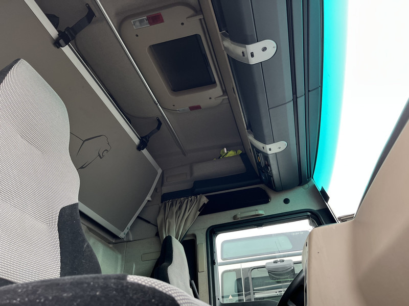 Влекач MAN TGX 18.460 XXL / Motor Defect -> Not Running / Retarder / 645 dkm / 2 Tanks: снимка 8 Влекач MAN TGX 18.460 XXL / Motor Defect -> Not Running / Retarder / 645 dkm / 2 Tanks: снимка 8