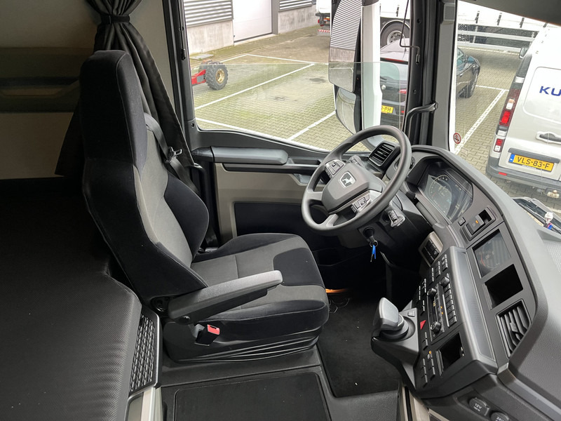 MAN TGX 18.470 GX / ZF Retarder / Full LED / 2 Tanks / APK TUV 01-26 - Влекач: снимка 3 MAN TGX 18.470 GX / ZF Retarder / Full LED / 2 Tanks / APK TUV 01-26 - Влекач: снимка 3