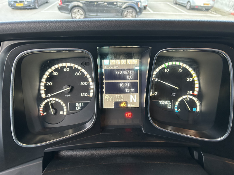 Mercedes-Benz Actros 1842 Bigspace / 770 dkm / Mega / New Tacho / Stand Klima / 2 Tanks - Влекач: снимка 4 Mercedes-Benz Actros 1842 Bigspace / 770 dkm / Mega / New Tacho / Stand Klima / 2 Tanks - Влекач: снимка 4