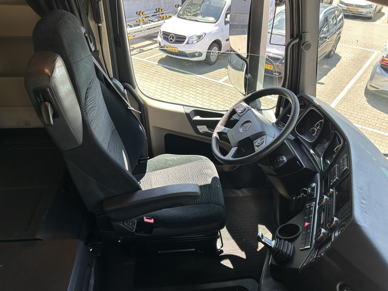 Mercedes-Benz Actros 1842 Bigspace / 770 dkm / Mega / New Tacho / Stand Klima / 2 Tanks - Влекач: снимка 3 Mercedes-Benz Actros 1842 Bigspace / 770 dkm / Mega / New Tacho / Stand Klima / 2 Tanks - Влекач: снимка 3