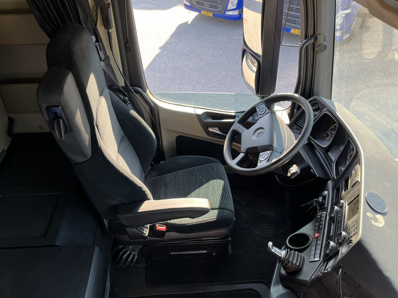 Mercedes-Benz Actros 1842 StreamSpace / 903 dkm / 2 Tanks / NL Truck - Влекач: снимка 3 Mercedes-Benz Actros 1842 StreamSpace / 903 dkm / 2 Tanks / NL Truck - Влекач: снимка 3