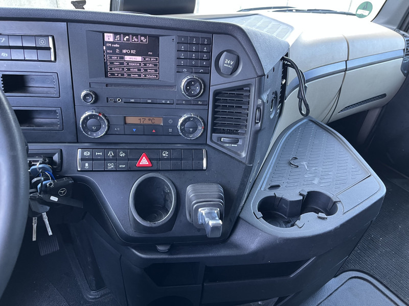 Mercedes-Benz Actros 1842 StreamSpace / 939 dkm / 2 Tanks / NL Truck - Влекач: снимка 5 Mercedes-Benz Actros 1842 StreamSpace / 939 dkm / 2 Tanks / NL Truck - Влекач: снимка 5