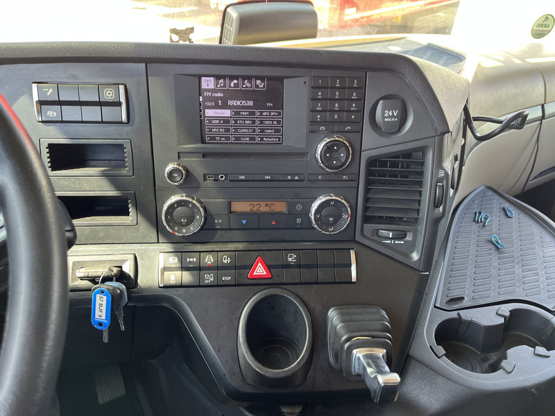 Mercedes-Benz Actros 1842 Streamspace / 871 dkm / 2 Tanks / NL Truck - Влекач: снимка 5 Mercedes-Benz Actros 1842 Streamspace / 871 dkm / 2 Tanks / NL Truck - Влекач: снимка 5