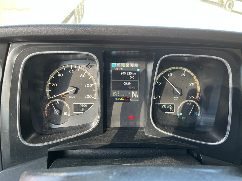 Mercedes-Benz Actros 1842 Streamspace / 945 dkm / 2 Tanks / NL Truck - Влекач: снимка 4 Mercedes-Benz Actros 1842 Streamspace / 945 dkm / 2 Tanks / NL Truck - Влекач: снимка 4