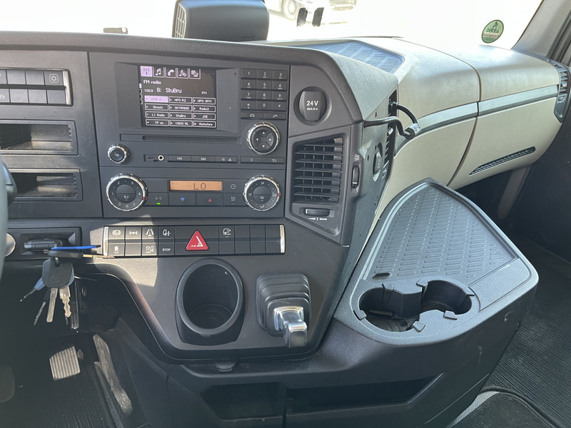 Mercedes-Benz Actros 1842 Streamspace / 945 dkm / 2 Tanks / NL Truck - Влекач: снимка 5 Mercedes-Benz Actros 1842 Streamspace / 945 dkm / 2 Tanks / NL Truck - Влекач: снимка 5