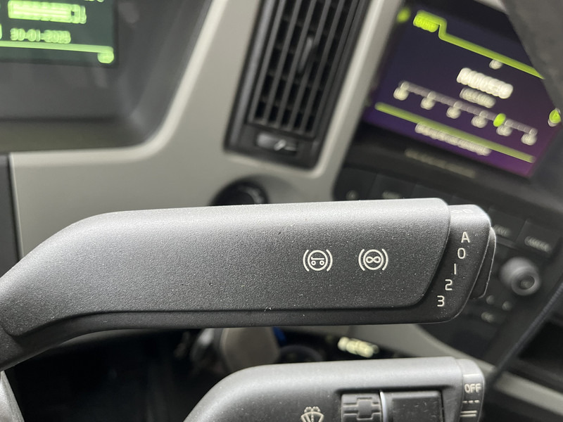 Volvo FM 410 Globetrotter / 814 dkm / VEB+ / Smart Tacho V2 / NL Truck - Влекач: снимка 5 Volvo FM 410 Globetrotter / 814 dkm / VEB+ / Smart Tacho V2 / NL Truck - Влекач: снимка 5