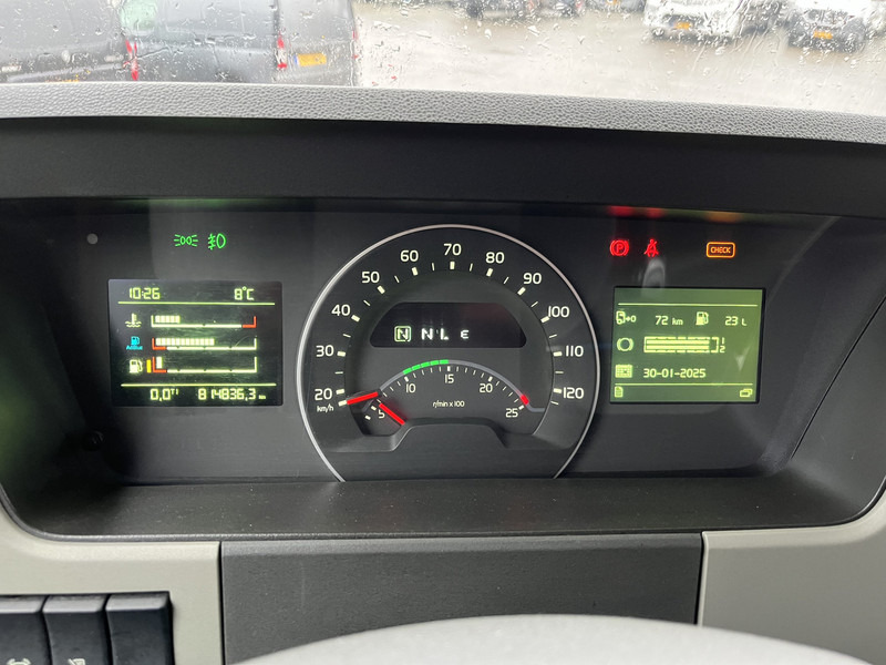 Volvo FM 410 Globetrotter / 814 dkm / VEB+ / Smart Tacho V2 / NL Truck - Влекач: снимка 4 Volvo FM 410 Globetrotter / 814 dkm / VEB+ / Smart Tacho V2 / NL Truck - Влекач: снимка 4