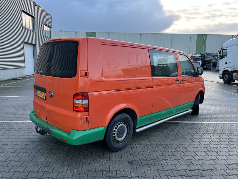 Volkswagen Transporter T5 2.5 TDI / L2 H1 / Double Cabin / Tow Bar - Малък ван, Бус с двойна кабина: снимка 2 Volkswagen Transporter T5 2.5 TDI / L2 H1 / Double Cabin / Tow Bar - Малък ван, Бус с двойна кабина: снимка 2