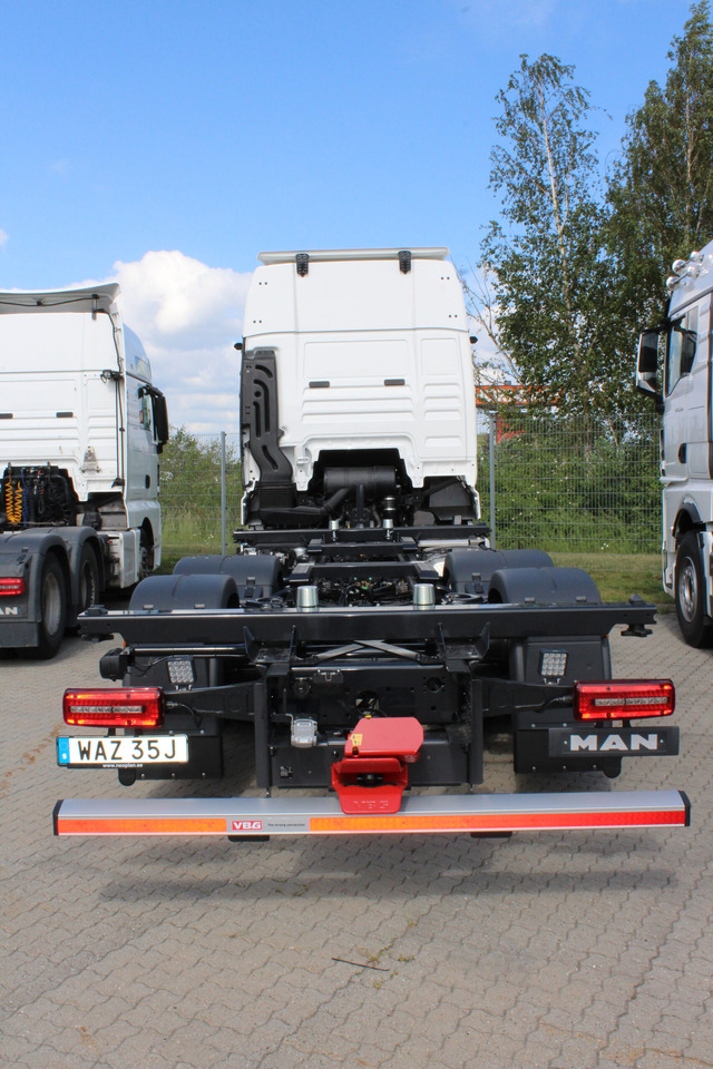 Växelflak MAN TGX 26.520 6X2-4 LL - Контейнеровоз/ Сменна каросерия камион: снимка 2 Växelflak MAN TGX 26.520 6X2-4 LL - Контейнеровоз/ Сменна каросерия камион: снимка 2