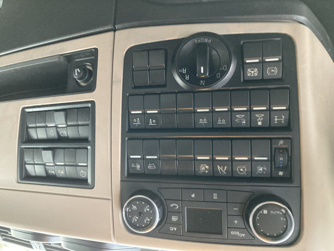 Влекач MAN Dragbil 6X2: снимка 8