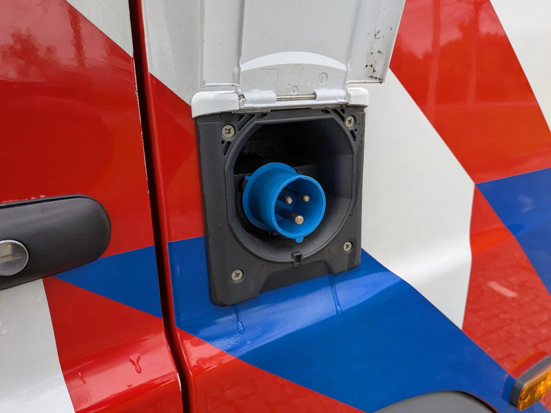 Mercedes-Benz NG 1626 V8 - Пожарна кола: снимка 5 Mercedes-Benz NG 1626 V8 - Пожарна кола: снимка 5