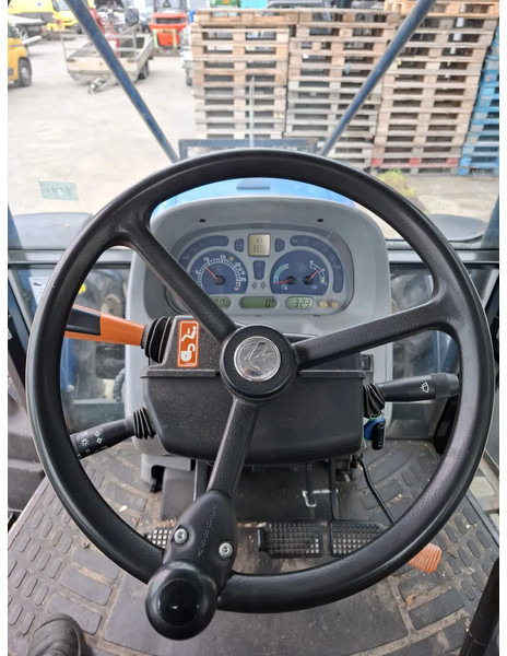 New Holland T5050 T5050 - Трактор: снимка 5 New Holland T5050 T5050 - Трактор: снимка 5