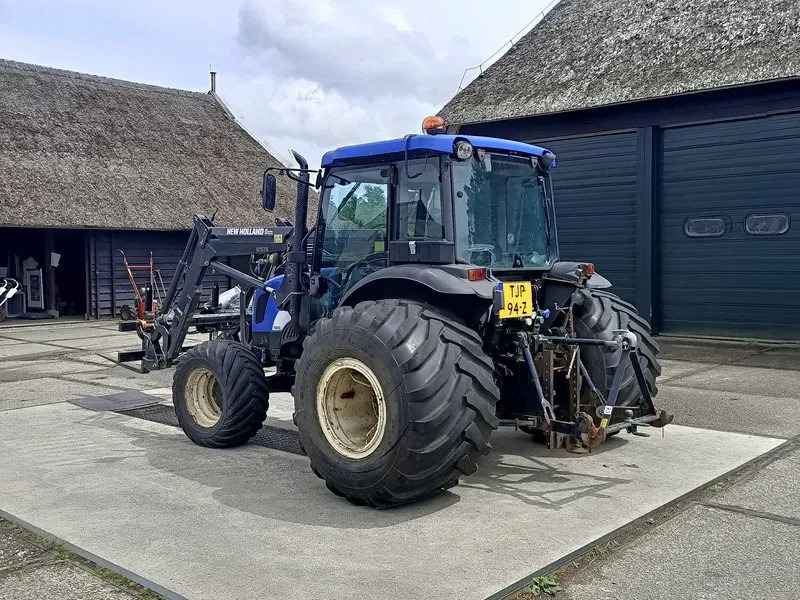 New Holland TN60DA TN60D met voorlader 520TL en vork - Трактор: снимка 4 New Holland TN60DA TN60D met voorlader 520TL en vork - Трактор: снимка 4