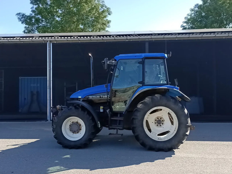 New Holland TS90 TS90 - Трактор: снимка 2 New Holland TS90 TS90 - Трактор: снимка 2