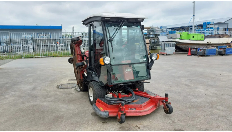 Toro Groundsmaster 4010-D - Комбайн: снимка 1 Toro Groundsmaster 4010-D - Комбайн: снимка 1