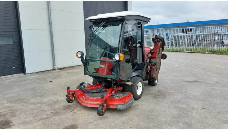 Toro Groundsmaster 4010-D - Комбайн: снимка 5 Toro Groundsmaster 4010-D - Комбайн: снимка 5