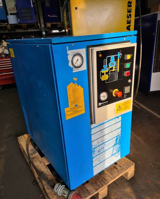 Kompresor śrubowy AIRPRESS, CECCATO 15 kw - Компресор за въздух: снимка 2 Kompresor śrubowy AIRPRESS, CECCATO 15 kw - Компресор за въздух: снимка 2