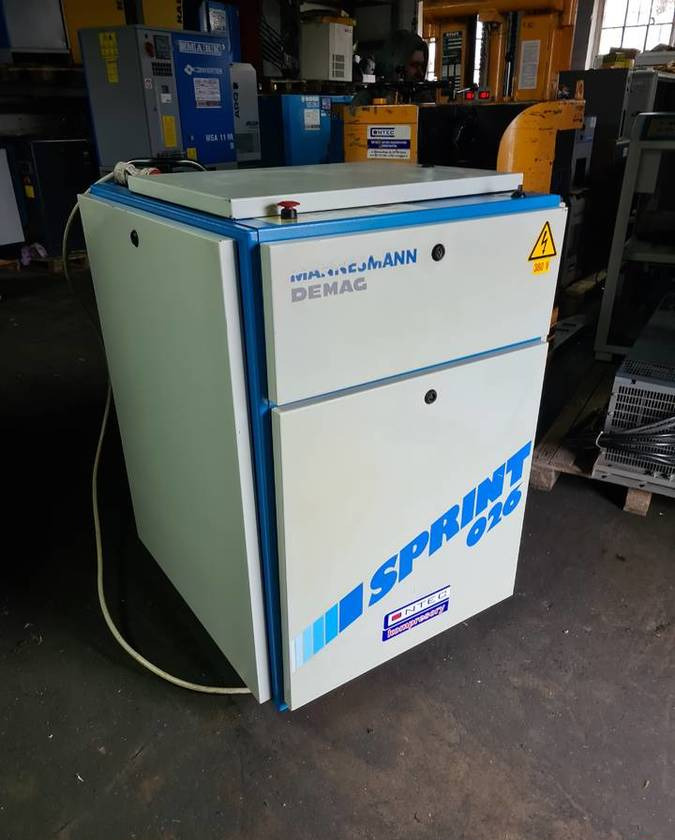 Kompresor śrubowy Demag Sprint 026, 15 kw - Компресор за въздух: снимка 3 Kompresor śrubowy Demag Sprint 026, 15 kw - Компресор за въздух: снимка 3