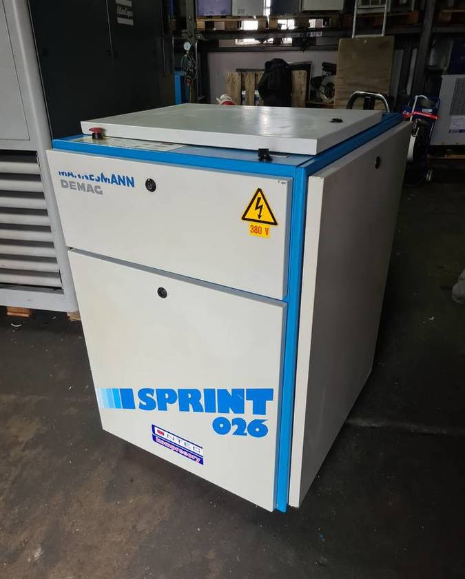 Kompresor śrubowy Demag Sprint 026, 15 kw - Компресор за въздух: снимка 1 Kompresor śrubowy Demag Sprint 026, 15 kw - Компресор за въздух: снимка 1