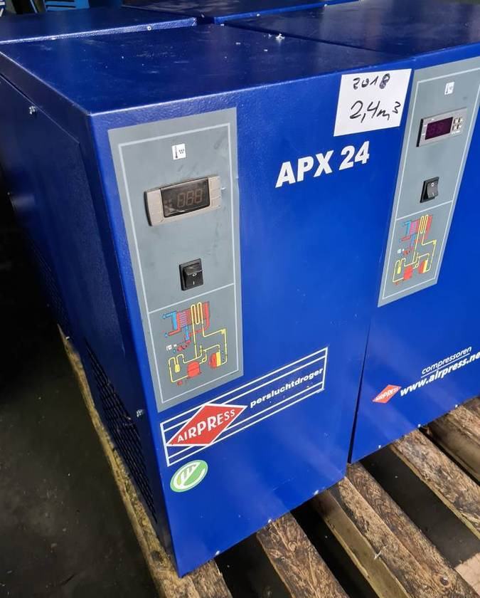 OSUSZACZ ZIĘBNICZY AIRPRESS APX 24, 2,4 M3/min - Компресор за въздух: снимка 1 OSUSZACZ ZIĘBNICZY AIRPRESS APX 24, 2,4 M3/min - Компресор за въздух: снимка 1