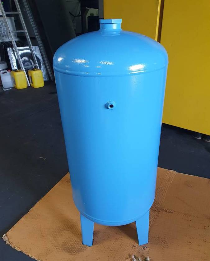 ZBIORNIK CIŚNIENIOWY 90 L, 11 BAR, PIONOWY - Строително оборудване: снимка 1 ZBIORNIK CIŚNIENIOWY 90 L, 11 BAR, PIONOWY - Строително оборудване: снимка 1