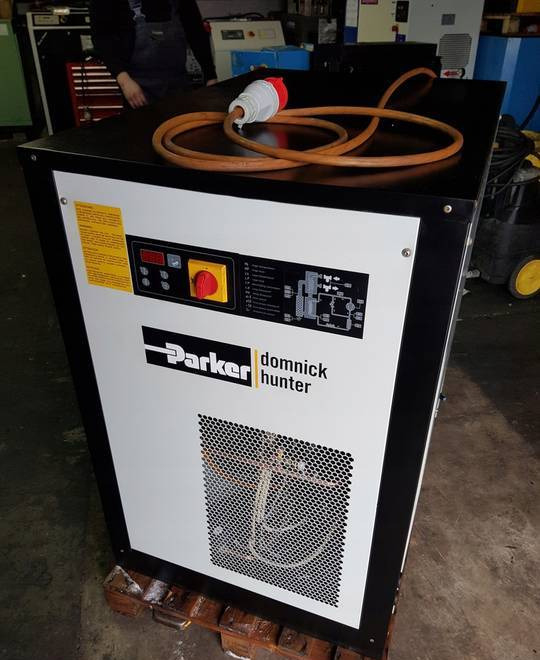 ZIĘBNICZY PARKER DOMNICK HUNTER CRD 0720 - Компресор за въздух: снимка 1 ZIĘBNICZY PARKER DOMNICK HUNTER CRD 0720 - Компресор за въздух: снимка 1
