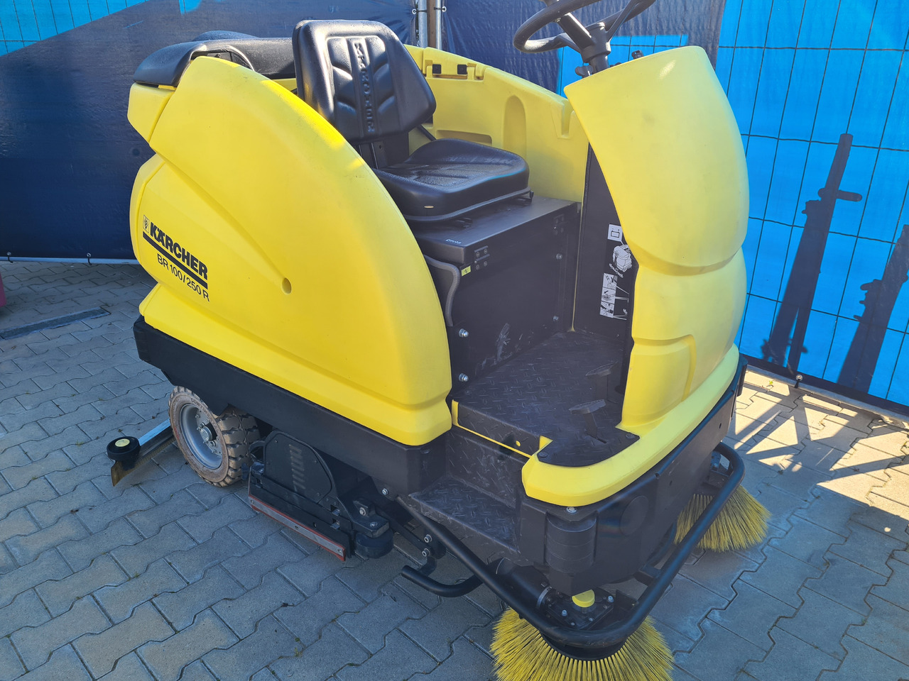Kärcher BR 100/250 - Подопочистваща машина: снимка 1 Kärcher BR 100/250 - Подопочистваща машина: снимка 1