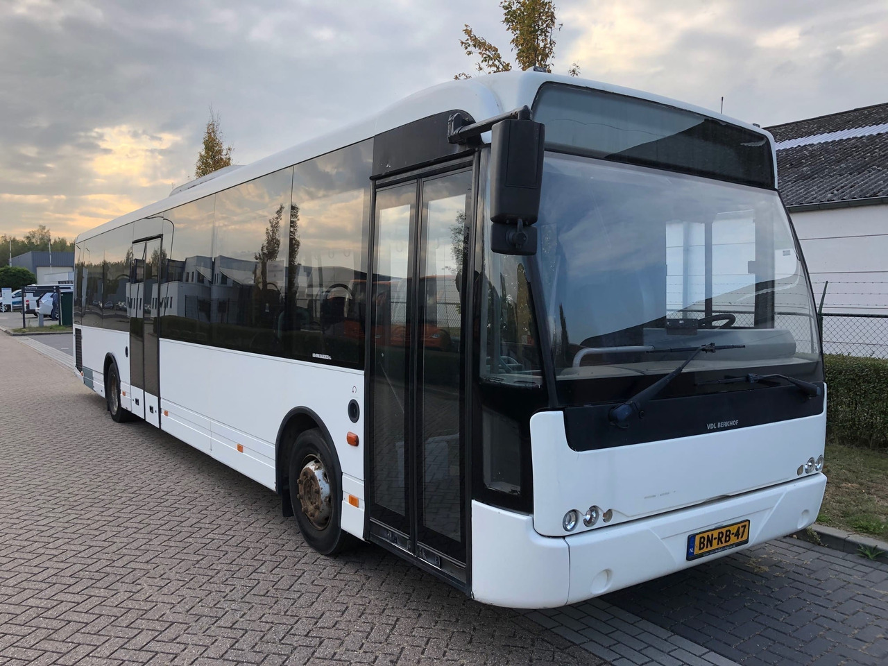 VDL Berkhof Ambassador 200, Euro 3 - Градски автобус: снимка 1 VDL Berkhof Ambassador 200, Euro 3 - Градски автобус: снимка 1