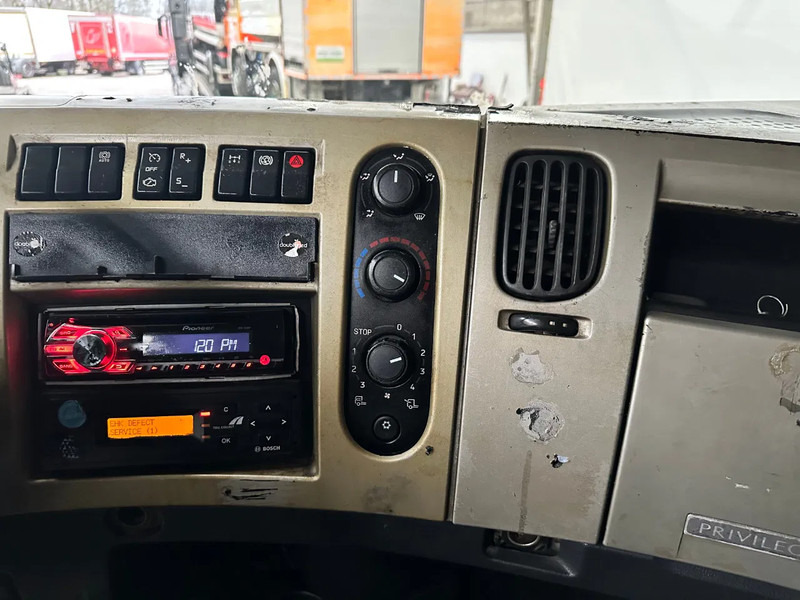 Влекач Renault Premium 450 MANUAL / SCHALT: снимка 12