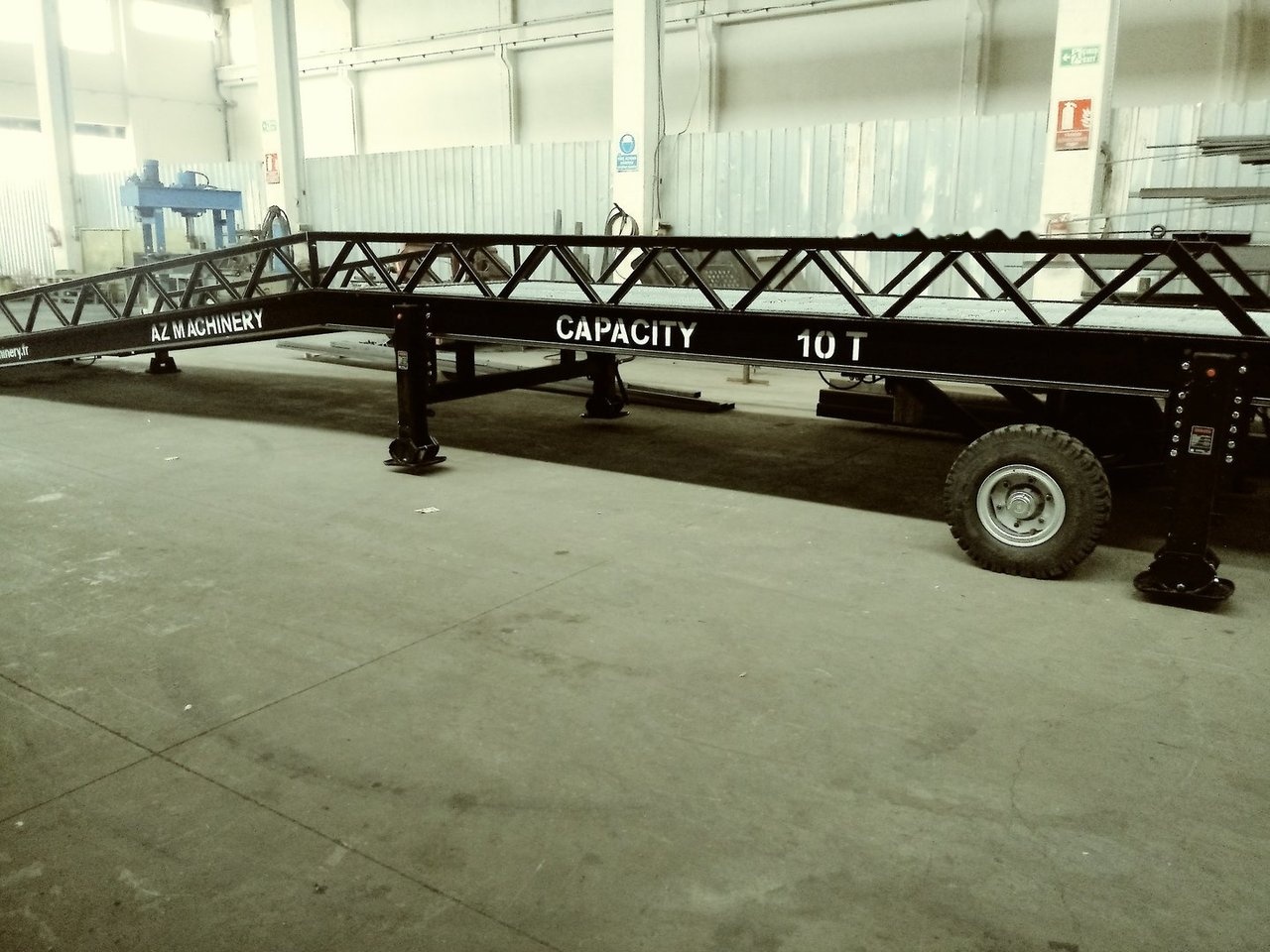 AZ RAMP STAR-10-XL mobile loading ramp - Товарна рампа: снимка 4 AZ RAMP STAR-10-XL mobile loading ramp - Товарна рампа: снимка 4