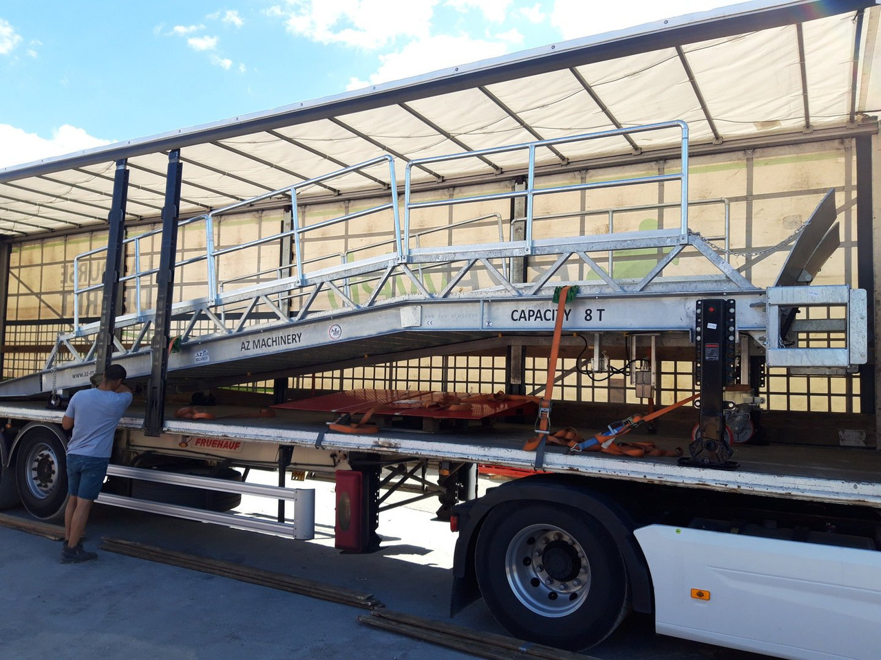 Нови Товарна рампа Loading Ramp with with hydraulic tilting bridge -  AZ RAMP - STAR- 12T FULL GALVA: снимка 15