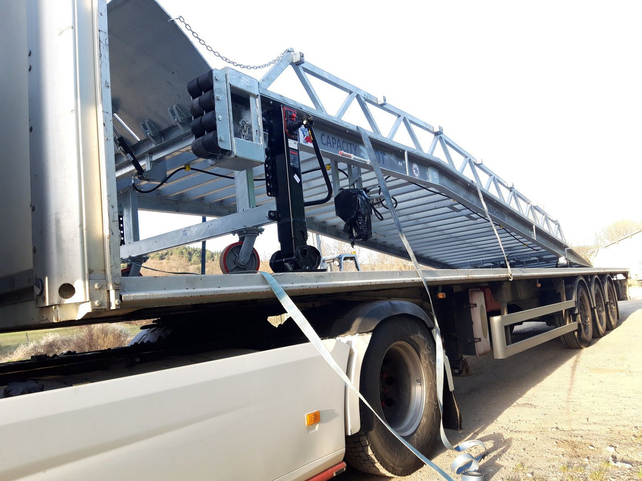 Нови Товарна рампа Loading Ramp with with hydraulic tilting bridge -  AZ RAMP - STAR- 12T FULL GALVA: снимка 16