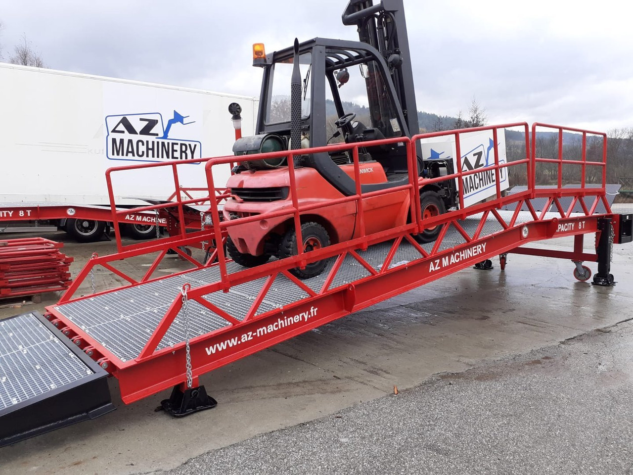 Нови Товарна рампа Loading Ramp with with hydraulic tilting bridge -  AZ RAMP - STAR-RL- 20T. 20 ton capacity: снимка 8