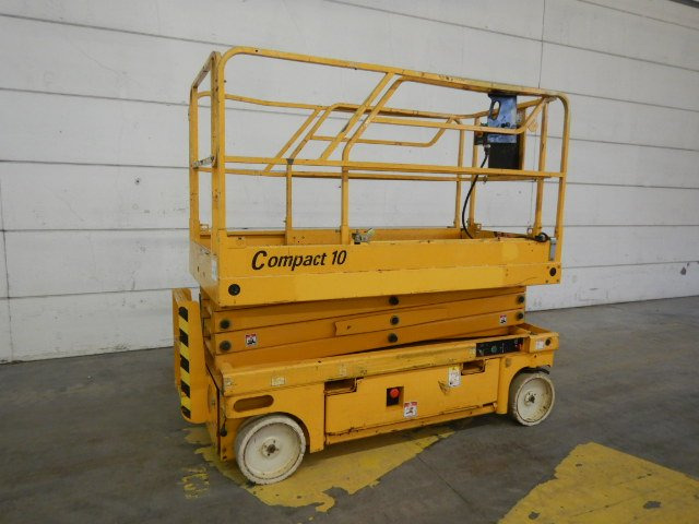 Ножична работна платформа Used Electric scissor Lift Haulotte Compact 10: снимка 7