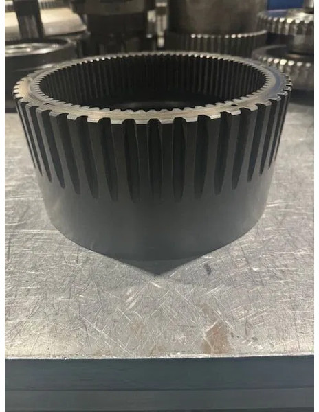 Volvo Ringgear, PT1560, 1860, 1660, 1562, 1862, 1760,1761, 1761A, 1563, 1863, 1509, 2519, 2529, - Скоростна кутия: снимка 1 Volvo Ringgear, PT1560, 1860, 1660, 1562, 1862, 1760,1761, 1761A, 1563, 1863, 1509, 2519, 2529, - Скоростна кутия: снимка 1