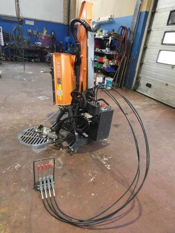 AM80 Puomimurskain - Шредер с телескопично рамо: снимка 4 AM80 Puomimurskain - Шредер с телескопично рамо: снимка 4