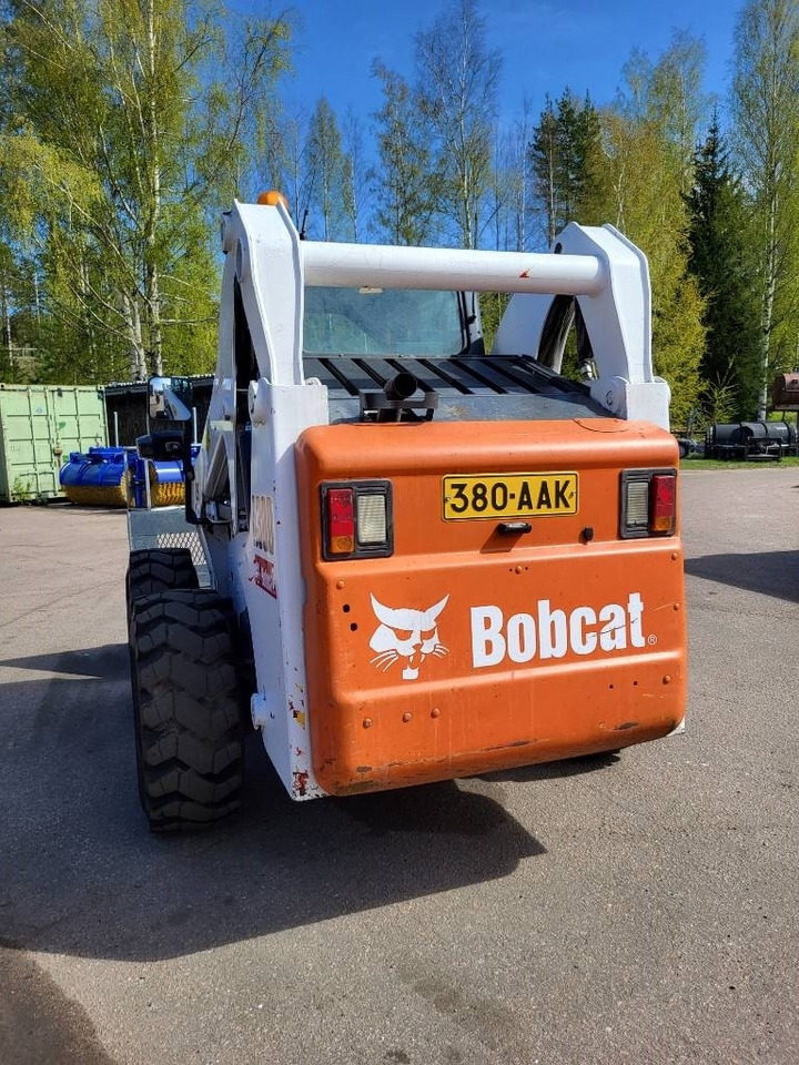 Мини челен товарач Bobcat A 300: снимка 12