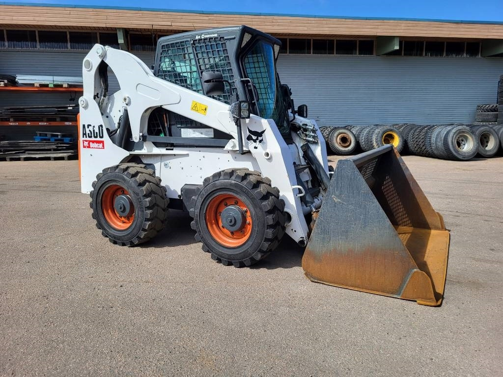 Мини челен товарач Bobcat A 300: снимка 8