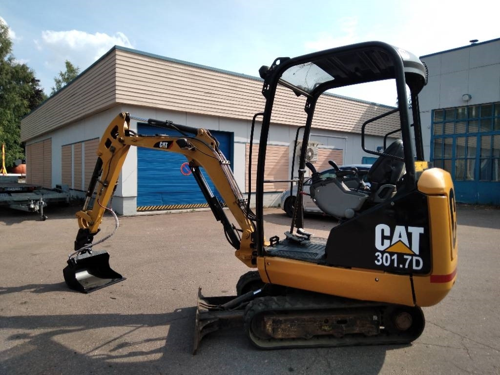 CAT 301.7 D - Мини багер: снимка 1 CAT 301.7 D - Мини багер: снимка 1