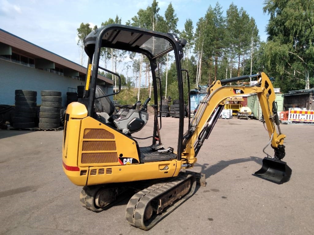 CAT 301.7 D - Мини багер: снимка 5 CAT 301.7 D - Мини багер: снимка 5